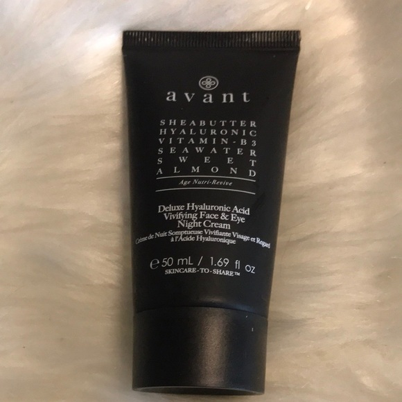 AVANT Hyaluronic Acid Face & Eye Night Cream - Picture 2 of 7